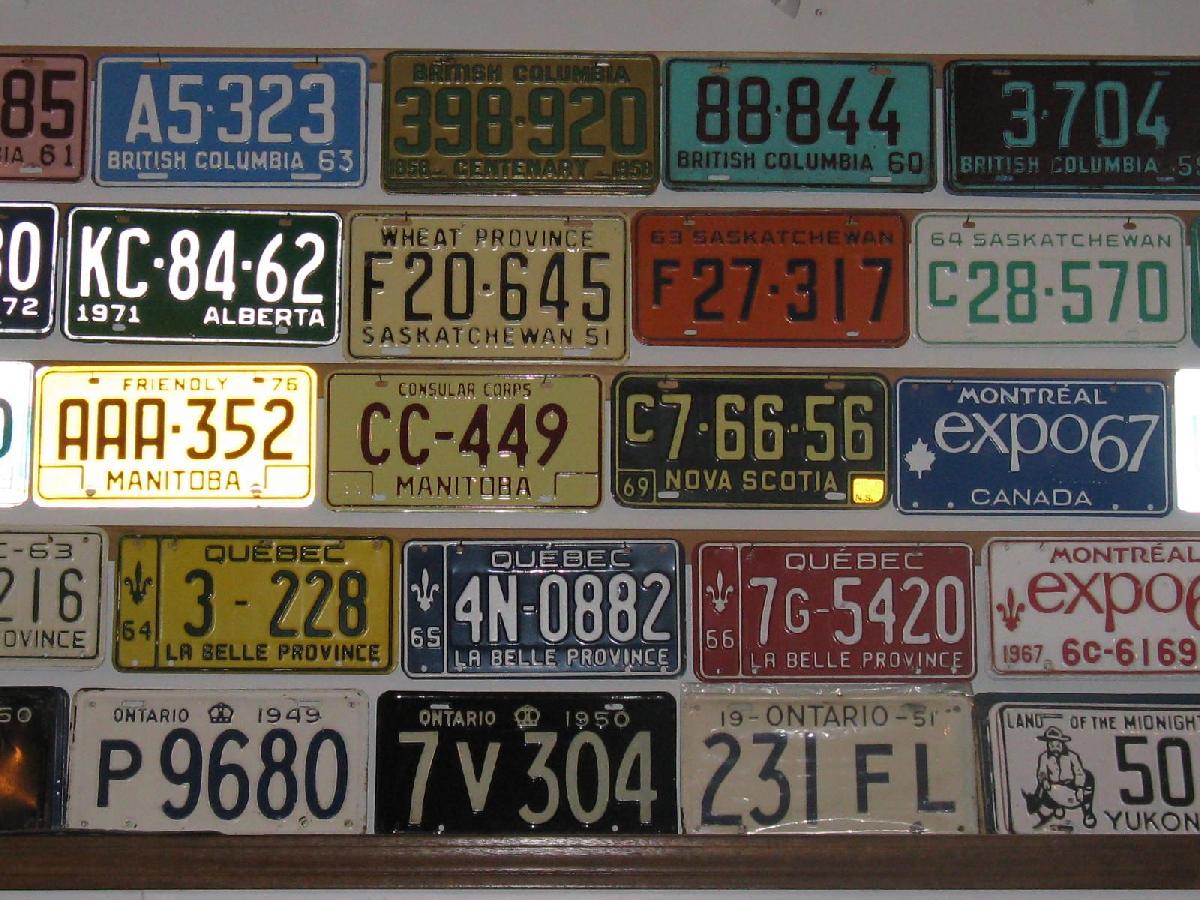 canadian antique & collectible license plates